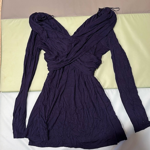 JESSICA SIMPSON BLUISH MATERNITY UNICHE CRISSCROSSED BLOUSE TOP SIZE MEDIUM - Picture 1 of 3